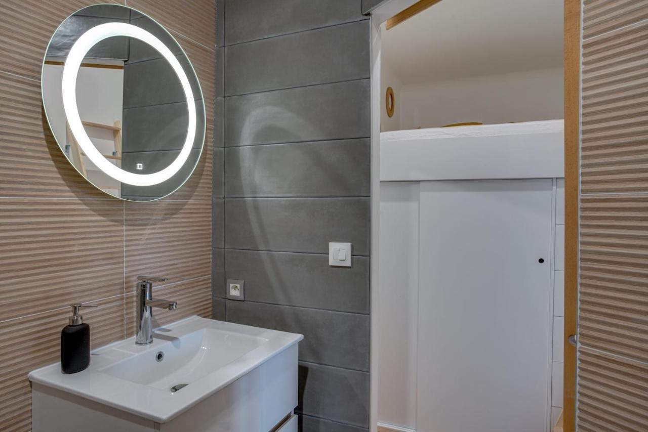 Au Coeur De Nantes Design Et Cosy Apartment Bagian luar foto